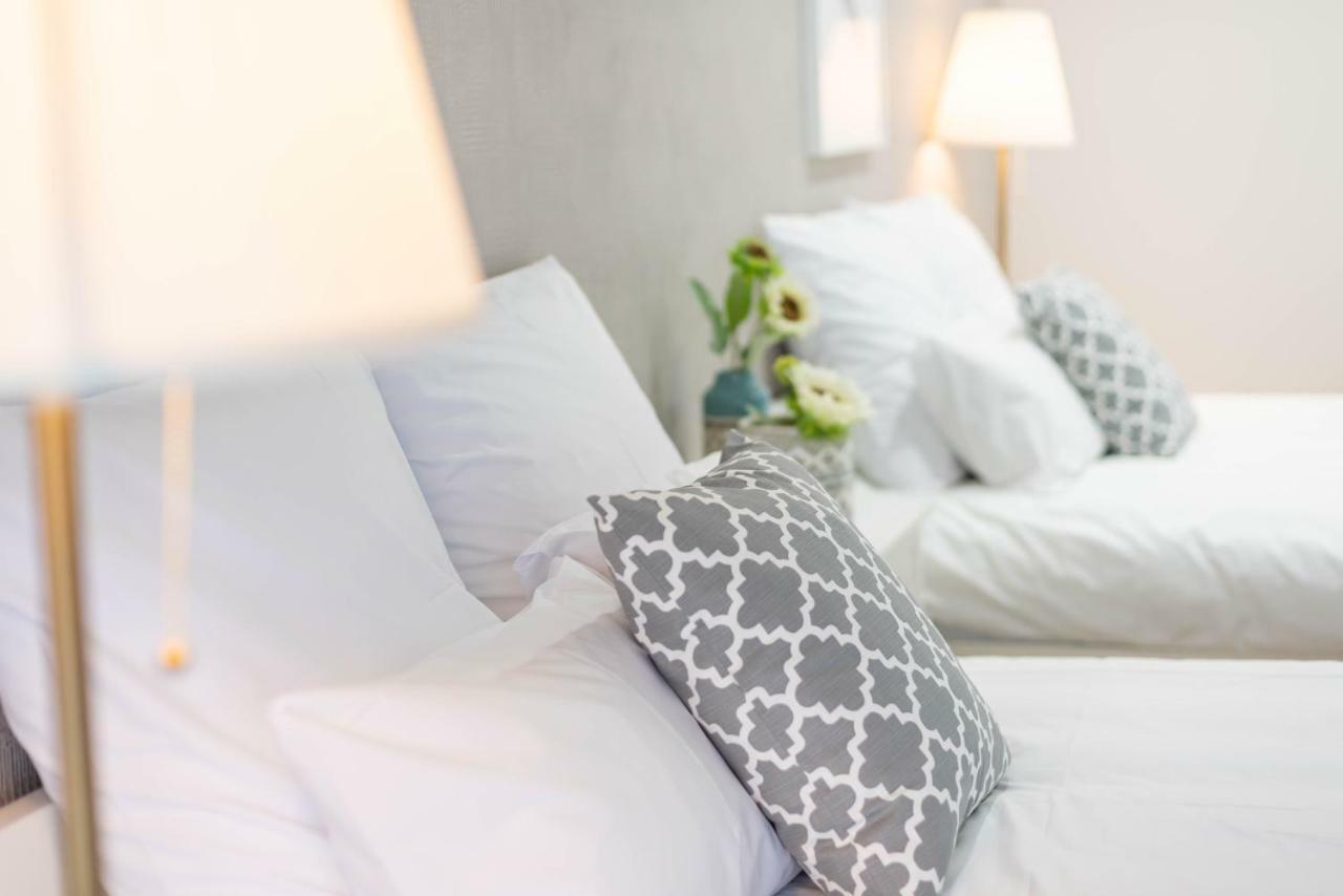 Bijou Suites Cyan Осака Екстериор снимка